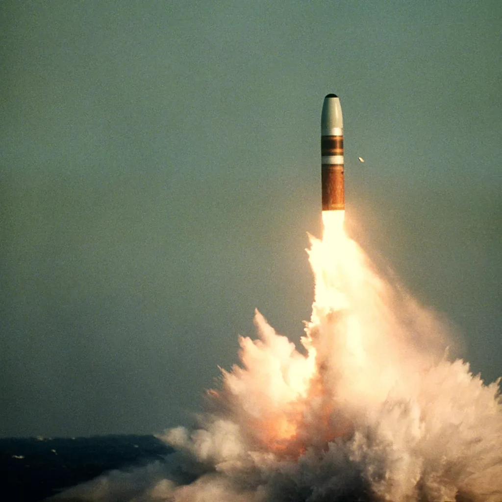 The 22nd DASO launch of a Trident I (C4) missile takes place from USS HENRY L. STIMSON (SSBN-655) on December 15, 1984. This was the 47th flight of the Trident. 