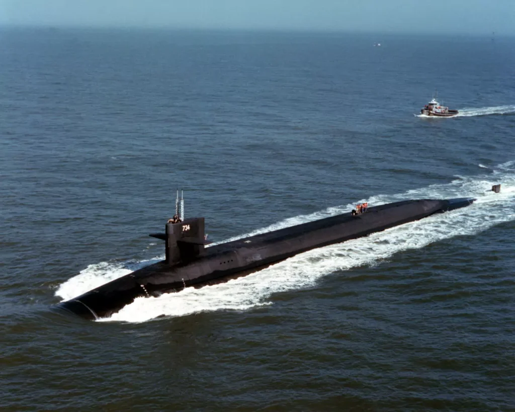 USS TENNESSEE (SSBN 734) was the first TRIDENT II (D5) submarine and the ninth Ohio class submarine